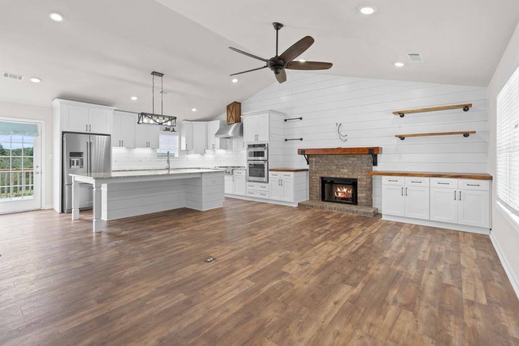 1214 Roxey Maxey Road