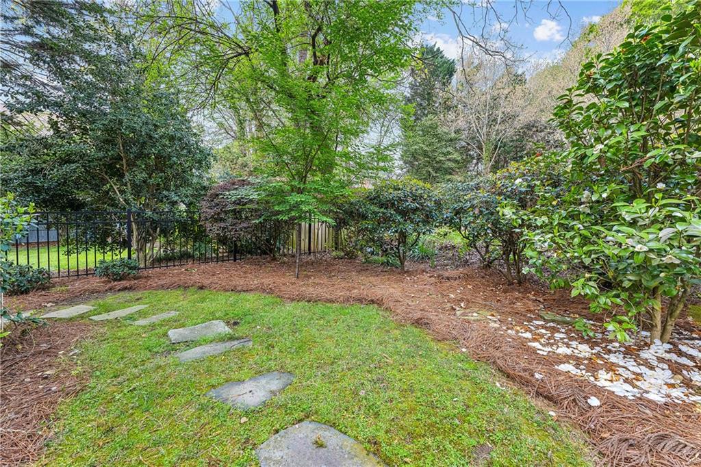 2314 Attaway Walk, Brookhaven, Georgia image 38