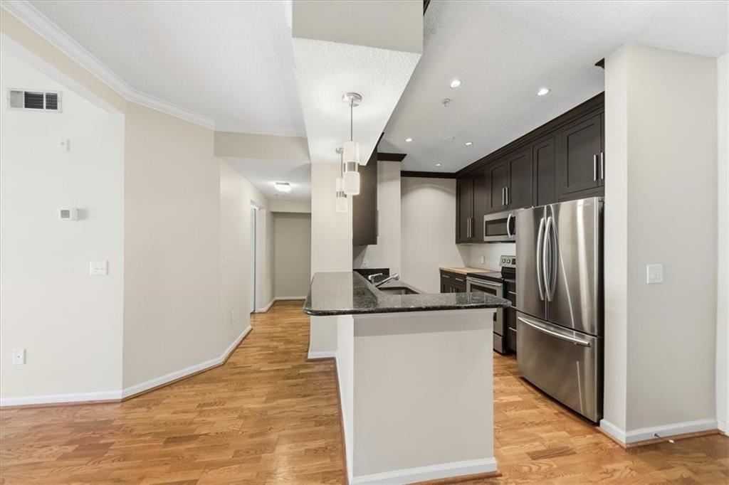 955 Juniper Street NE 2316