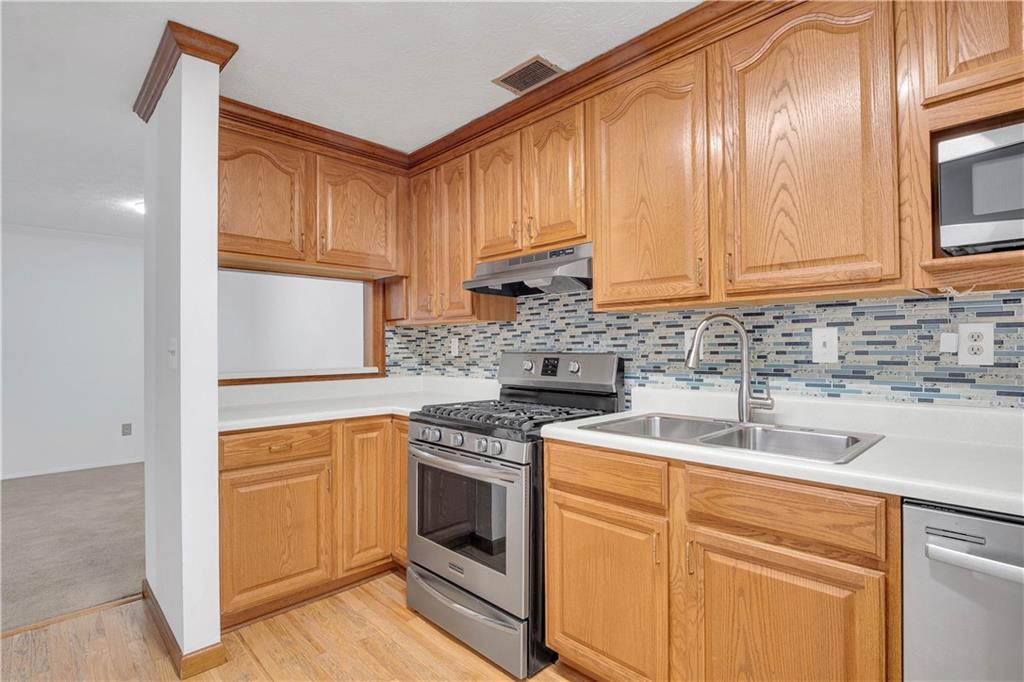 1203 Wynnes Ridge Circle SE