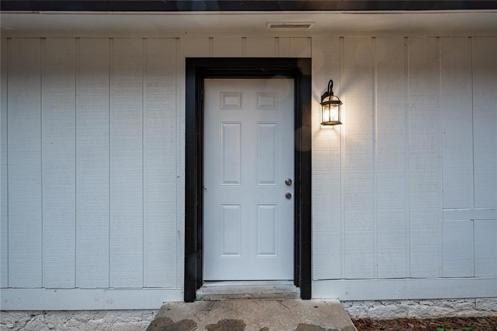 5101 Rockbridge Road, Stone Mountain, Georgia image 8