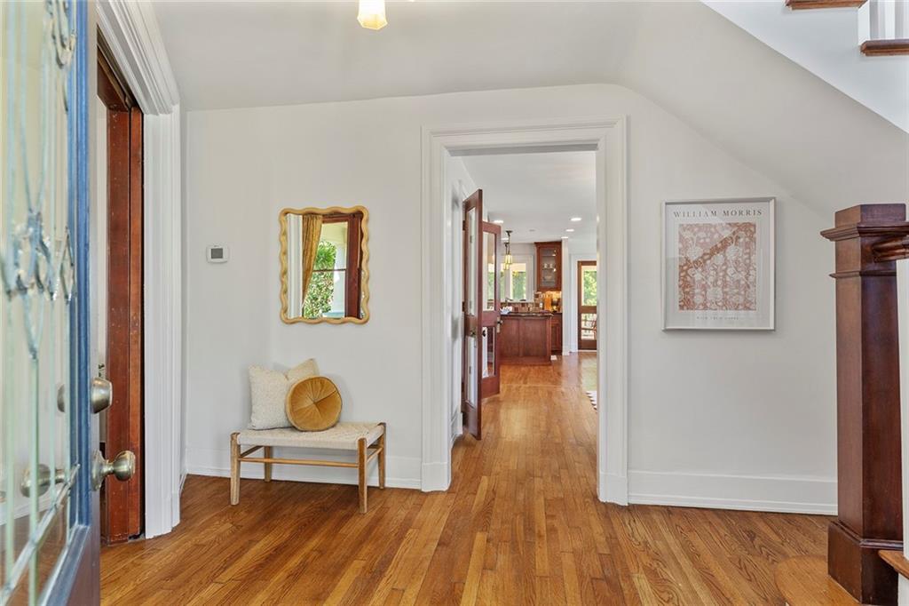 167 E Lake Terrace, Atlanta, Georgia image 6