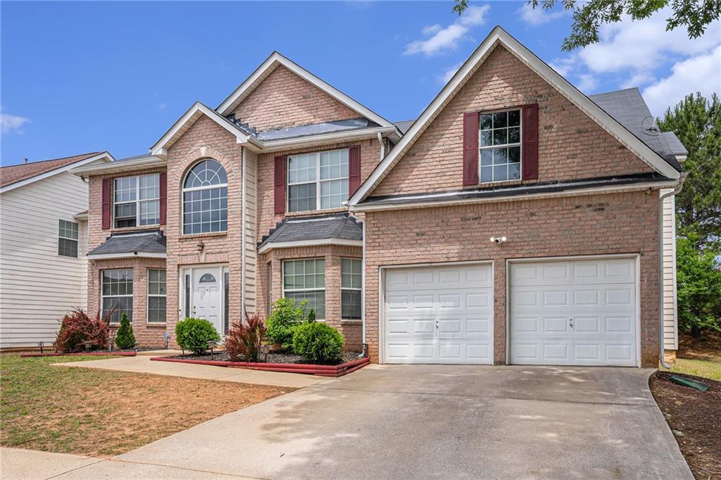 3740 Arminto Drive, Ellenwood, Georgia image 2