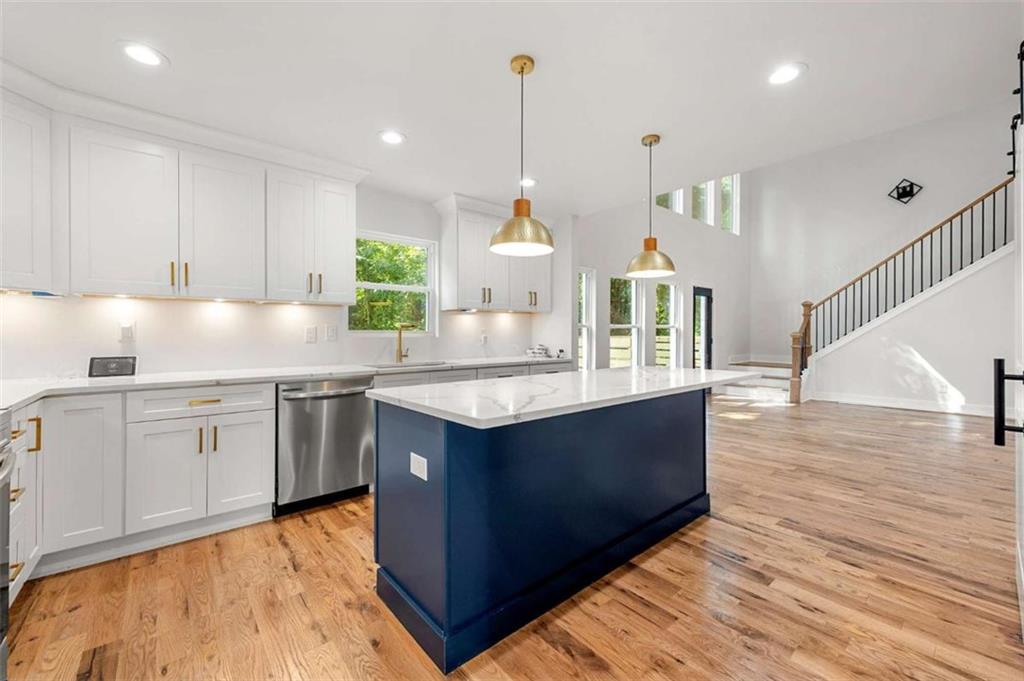 1606 Boulevard Lorraine