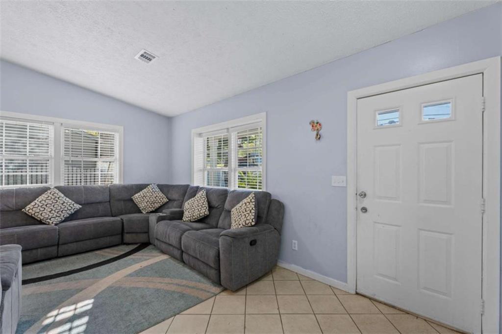 5573 Singleton Road