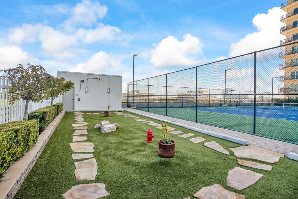 The Manhattan - Residential