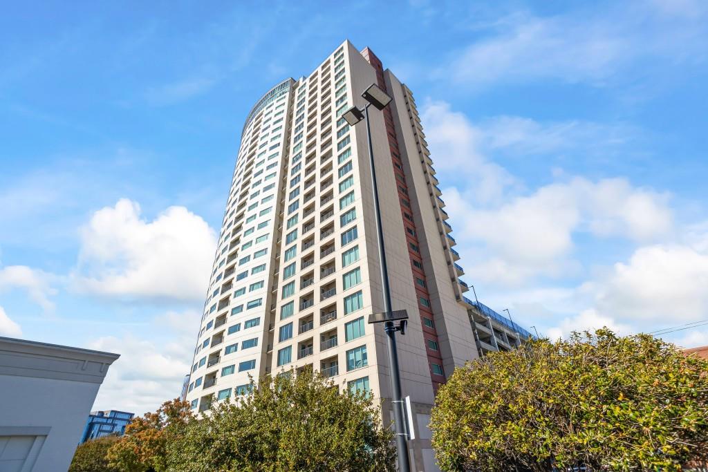 The Manhattan - Residential