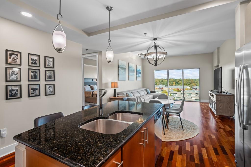 The Manhattan - Residential