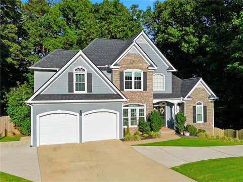 Homes For Sale - 406 Lovinggood Landing Drive<br/> Woodstock, GA 30189