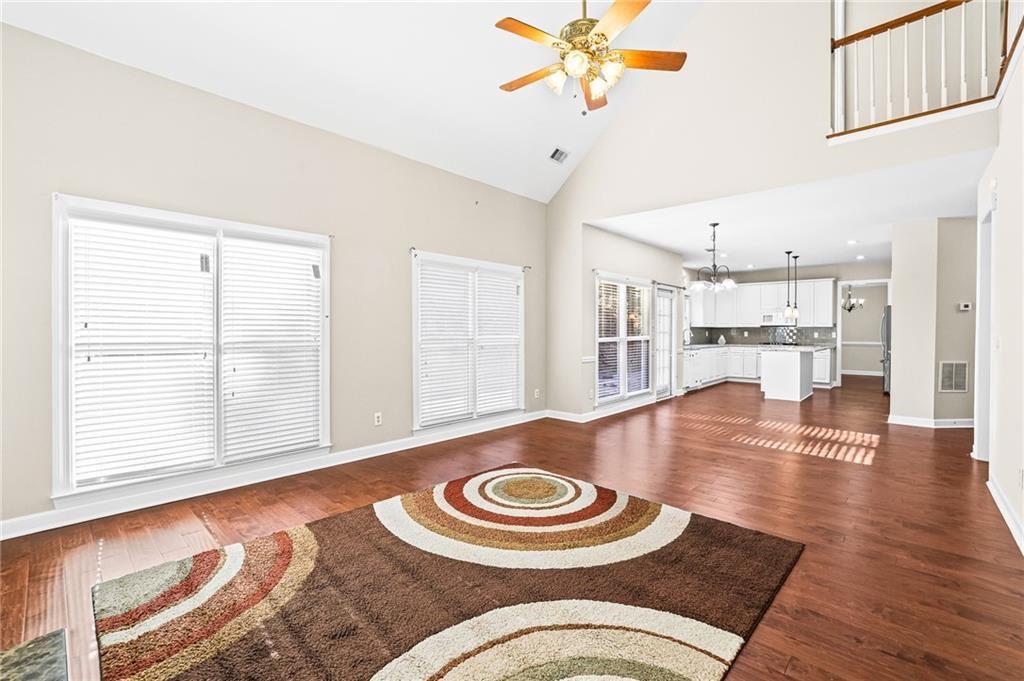 3010 Lakeside Court