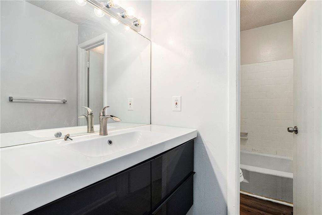 Stone Mountain West Condo - Residential