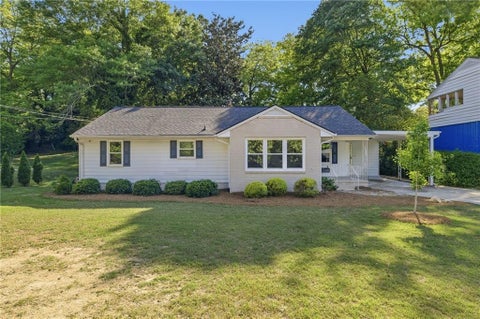 Homes For Sale - 1371 Enota Avenue<br/> Gainesville, GA 30501