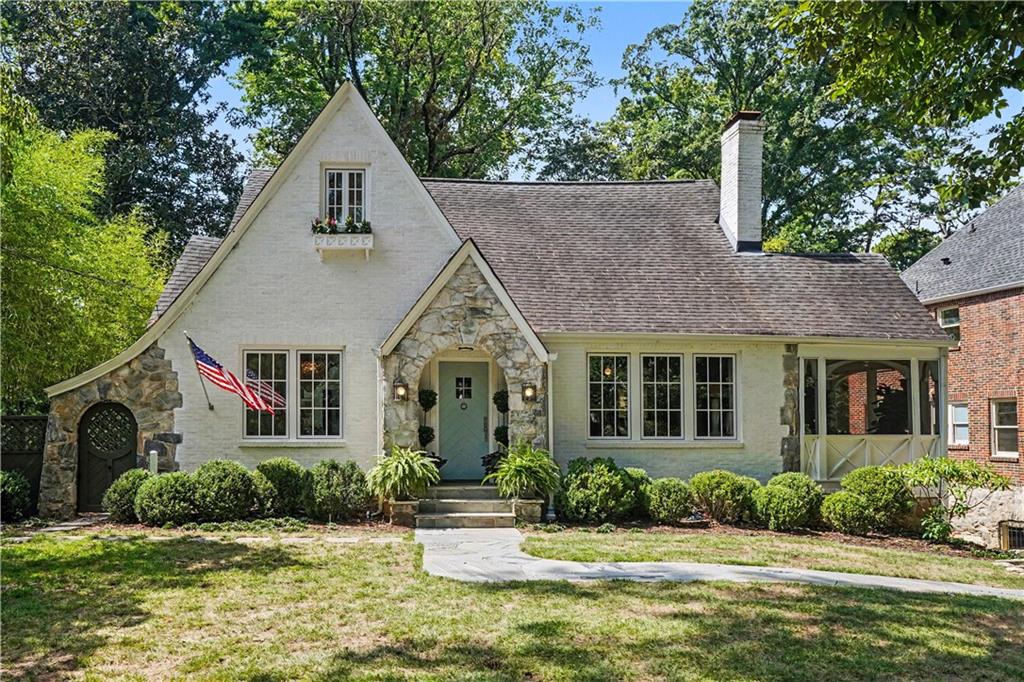 Photo of 1704 N Rock Springs Road NE, Atlanta, GA 30324 (MLS # 7840350)