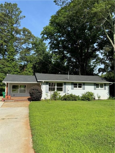 Single Family Residence in Atlanta GA 2793 Horse Shoe Drive.jpg