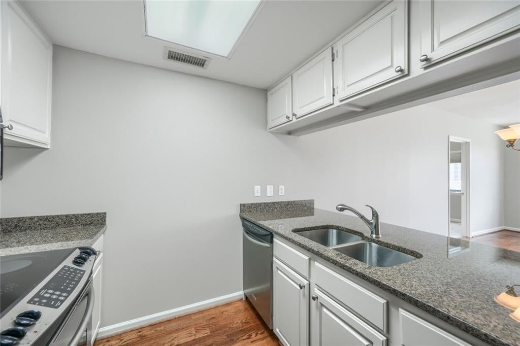 3481 Lakeside Drive NE 2603