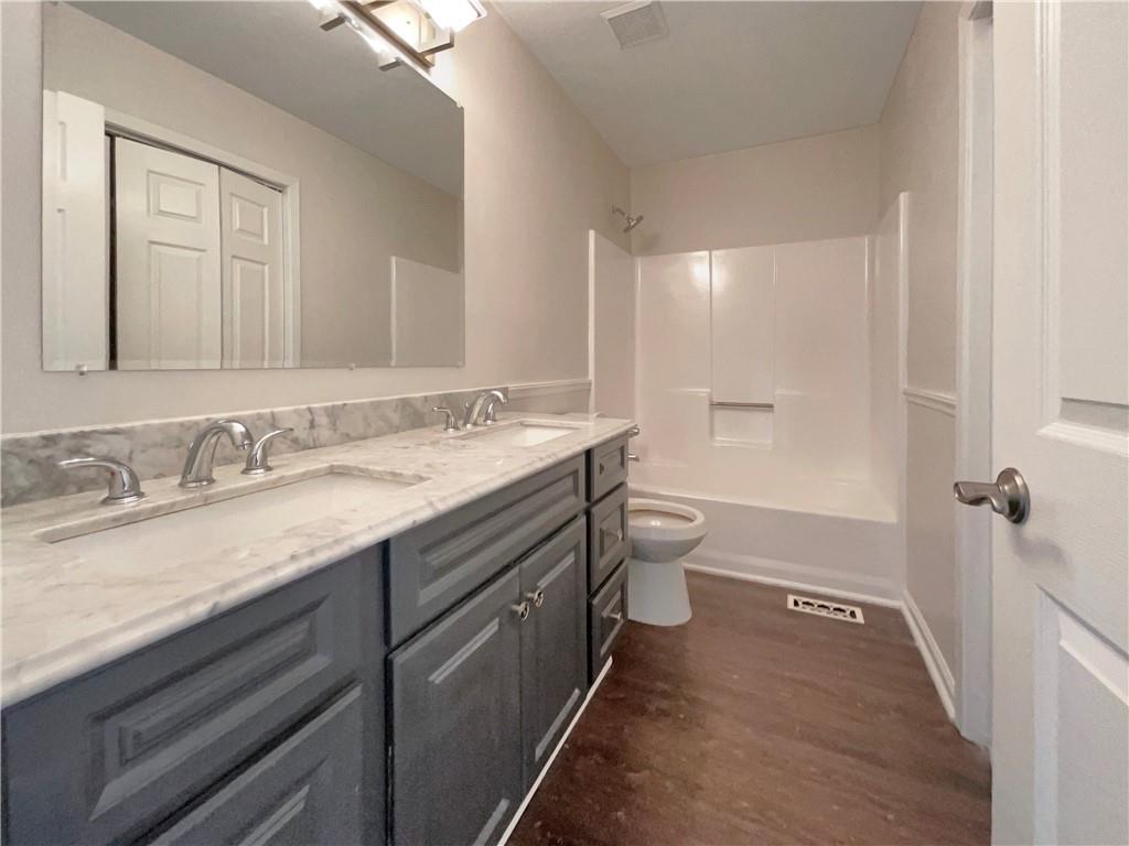 Wood Hollow - Residential