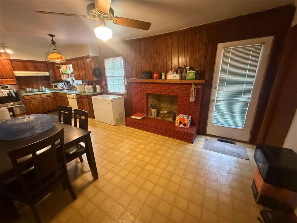 885 Rays Road, Stone Mountain, Georgia image 8