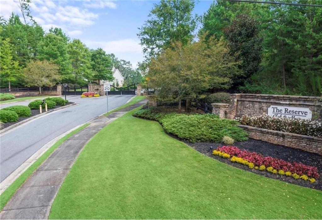 7375 Crestline Drive