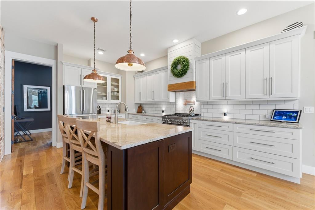 6754 Gaines Ferry Road