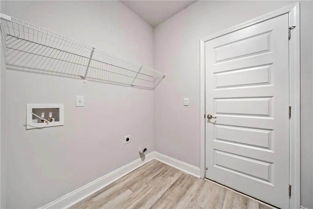 Dawsonville, Georgia 30534, United States, 5 Bedrooms Bedrooms, ,4 BathroomsBathrooms,Residential,Active,105394