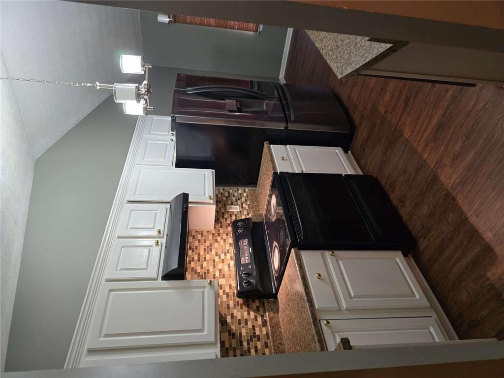 4379 Cross Lane
