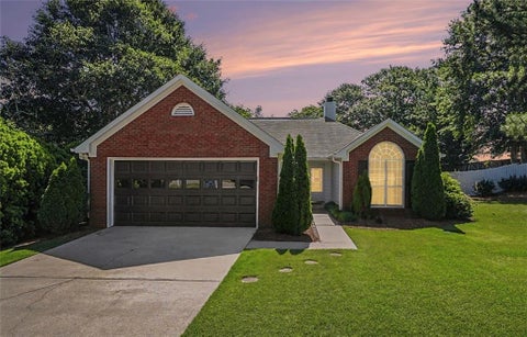 Homes For Sale - 1545 Quail Point Run<br/> Hoschton, GA 30548