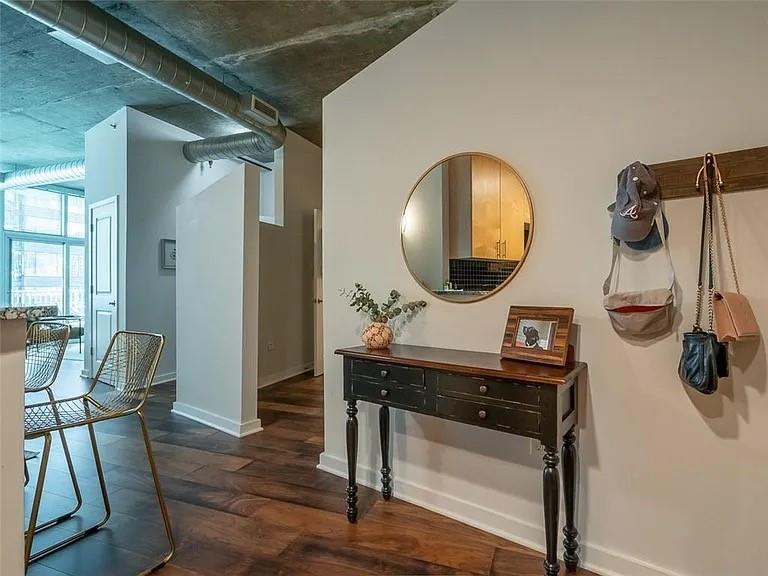 923 Peachtree Street NE 1221