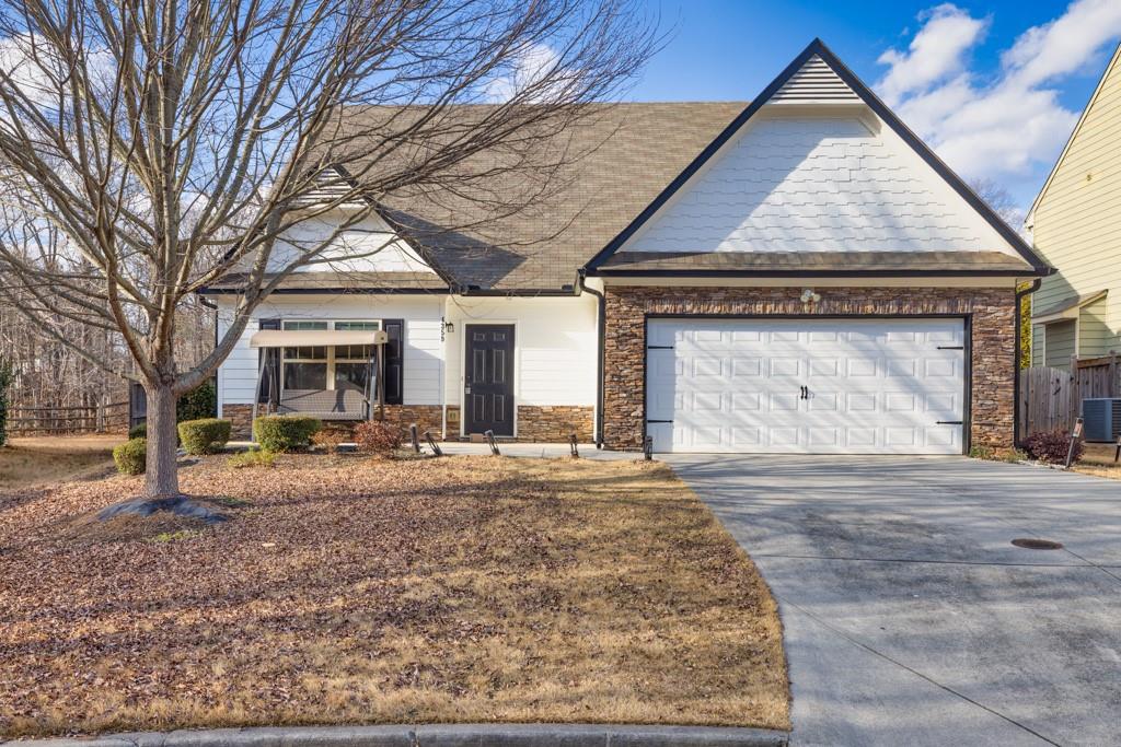 This stunning 4-bedroom, 3.5-bath rental home offers a perfect blend of luxury and comfort. The fenced-in backyard is an entertainer’s dream, featuring an outdoor fireplace that creates a cozy ambiance for those cool evenings or weekend get-togethers. Inside, the spacious living area boasts an inviting indoor fireplace, making the home equally perfect for relaxation year-round.
The home is upgraded throughout with elegant tray ceilings and sleek laminate flooring, creating a clean, modern feel. The master suite is conveniently located on the main level, offering privacy and ease of access, while the open-concept upstairs provides a flexible space for family activities or additional entertaining. The home is designed to maximize space, light, and functionality, making it the perfect choice for anyone seeking both style and comfort in the Acworth location.