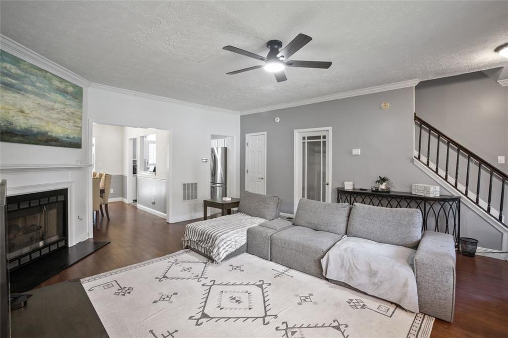 3942 HANCOCK Circle
