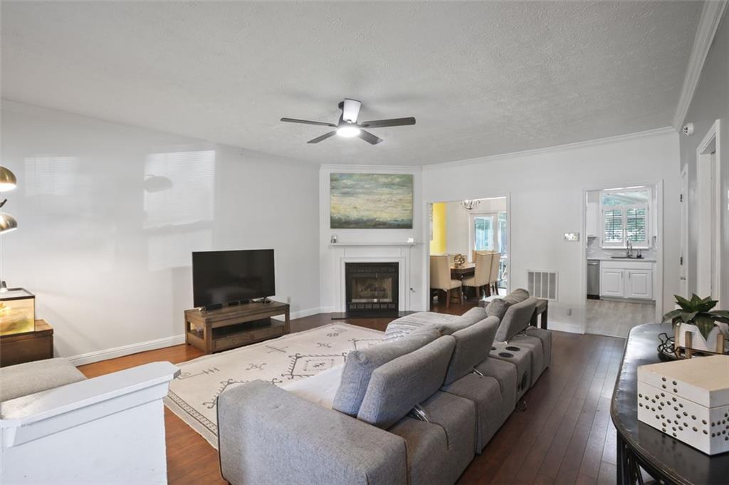 3942 HANCOCK Circle