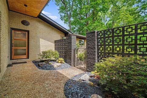 Photo of 2700 Hawaii Court, Decatur, GA 30033 (MLS # 7813144)