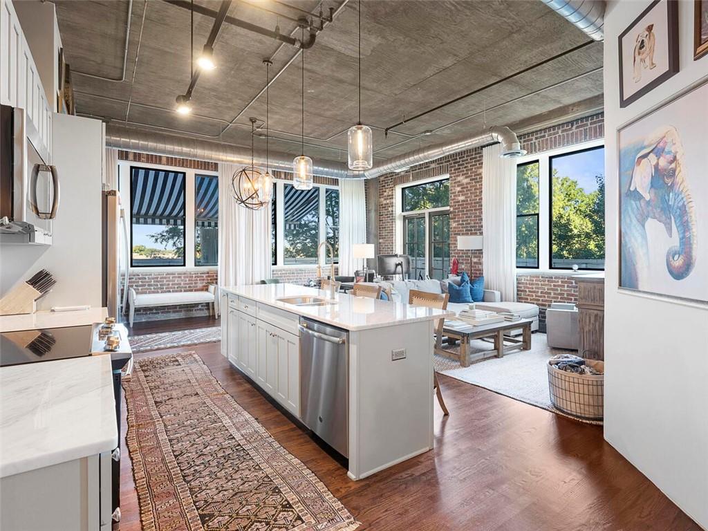3180 Mathieson Drive NE 506