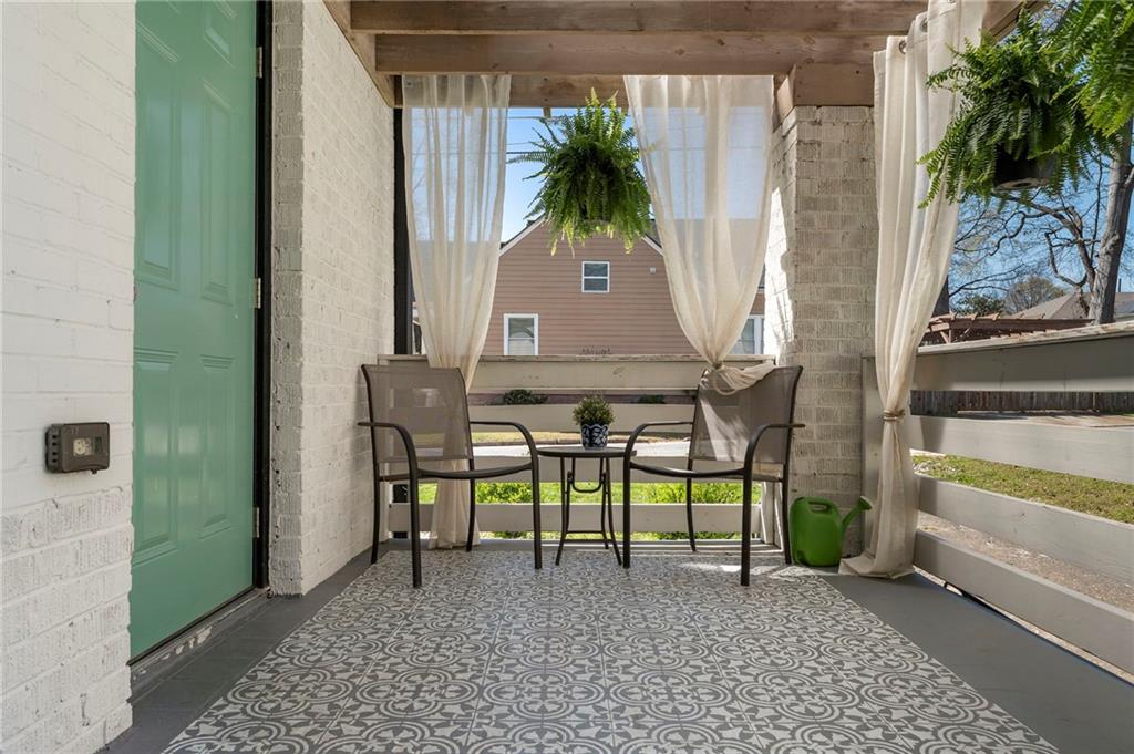 704 Rochelle Drive SW