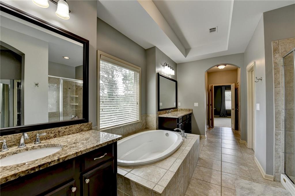 Oaks on Charlotte - Residential