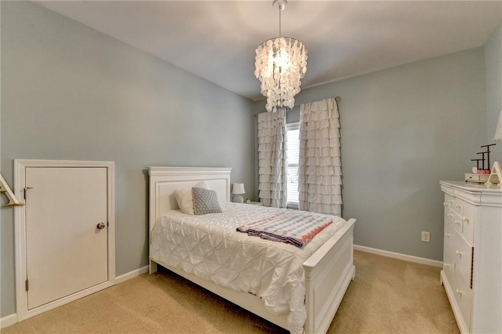 Oaks on Charlotte - Residential