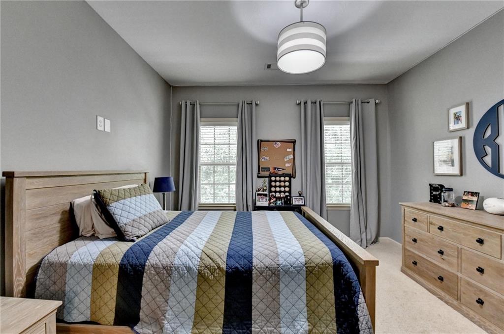 Oaks on Charlotte - Residential