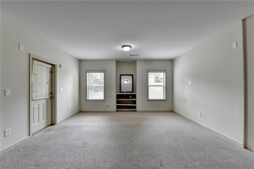 Oaks on Charlotte - Residential