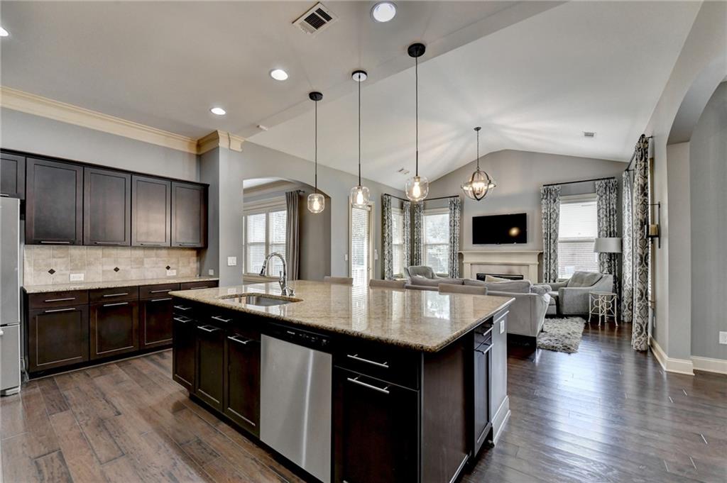 Oaks on Charlotte - Residential