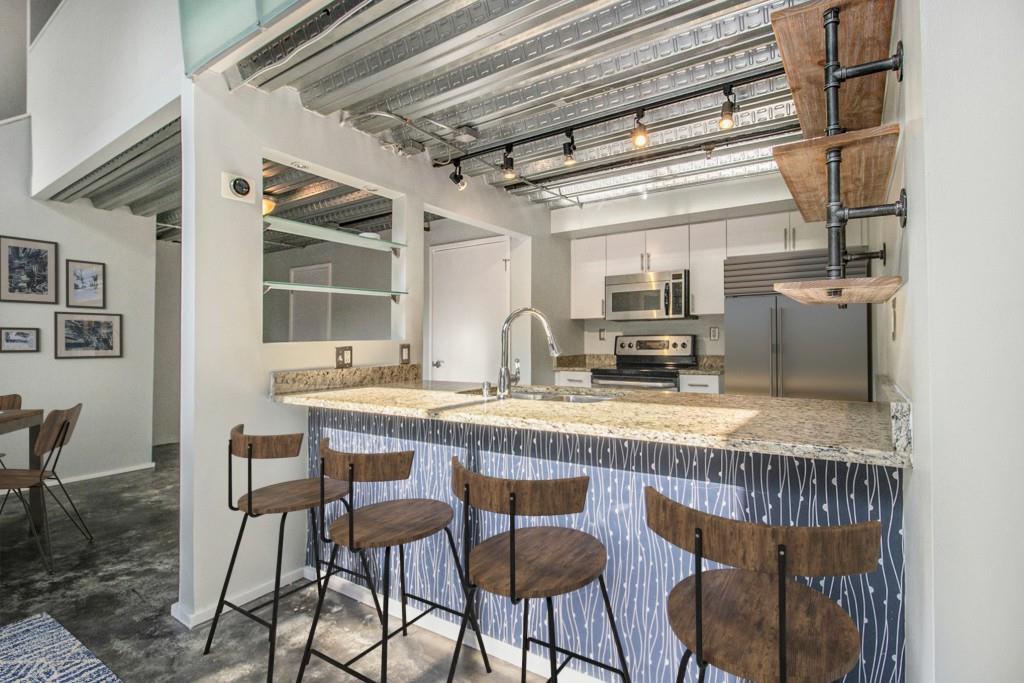 195 Arizona Avenue 179