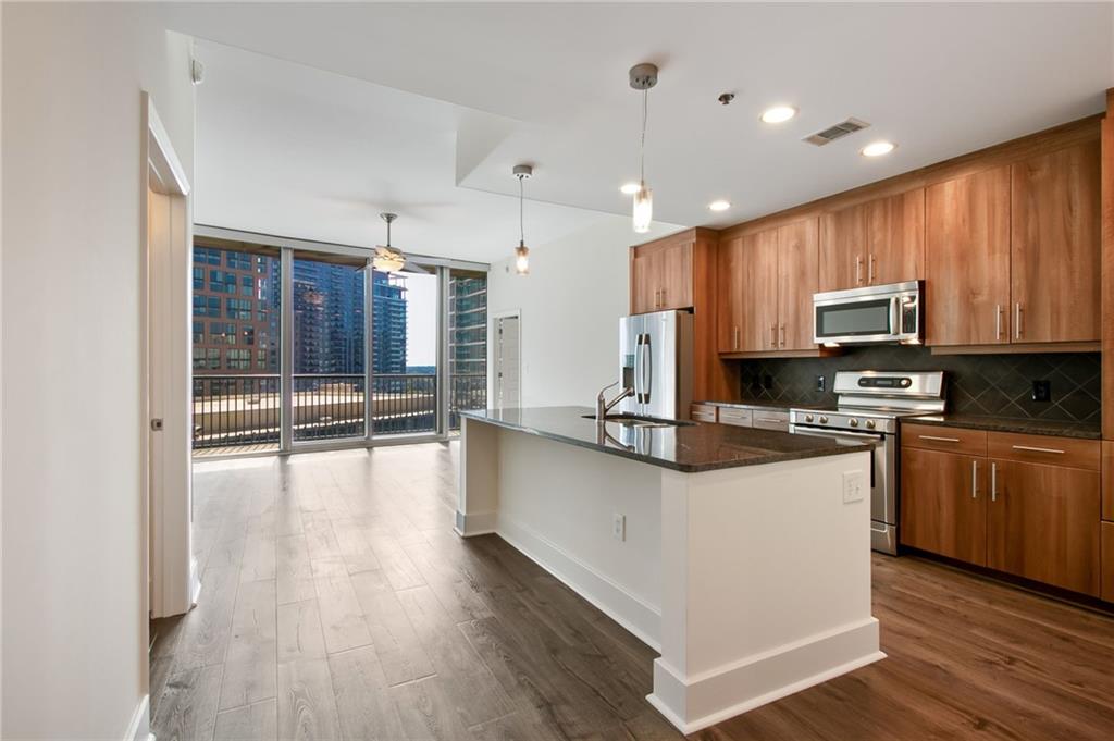 1010 Midtown - Residential Lease