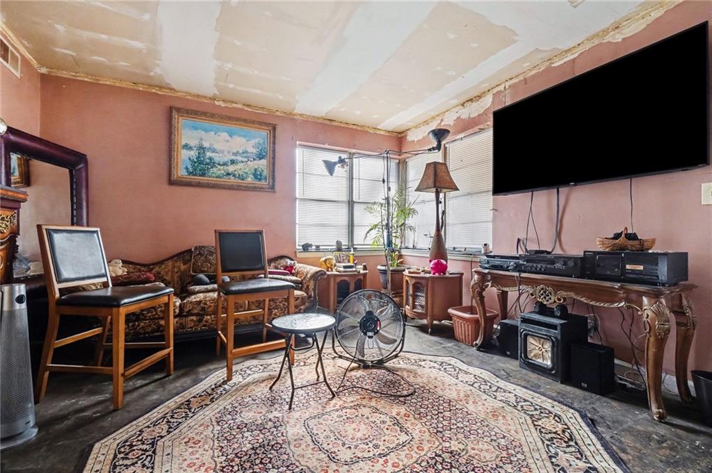 1324 Westmont Road SW