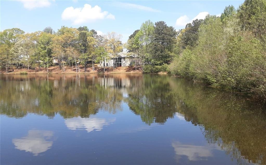 132 Lake Shore Parkway
