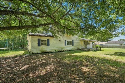 A home in Calhoun