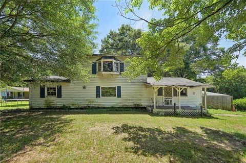 A home in Calhoun