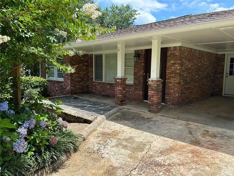 2711 Fairlane Drive Atlanta GA 30340