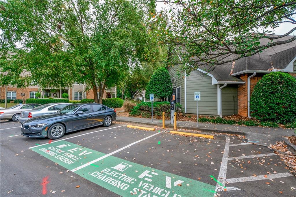 MCGILL PARK - Residential