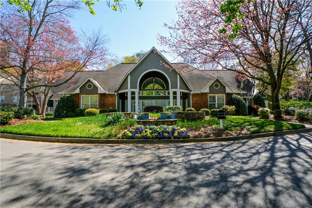 MCGILL PARK - Residential