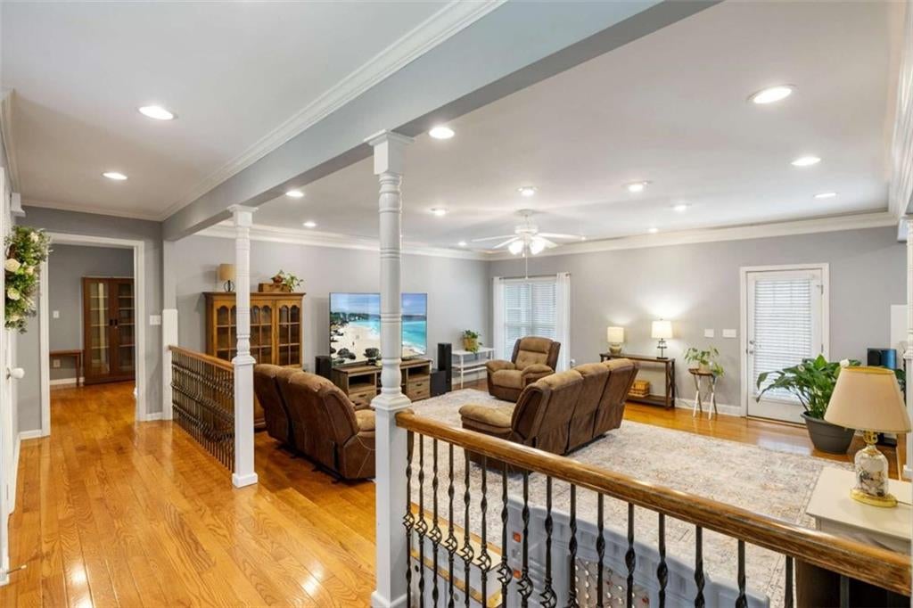 113 Woodvalley Drive SW