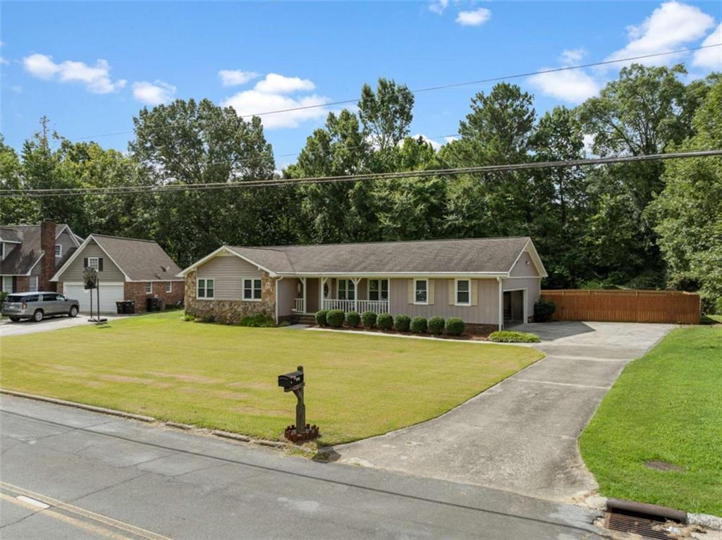 113 Woodvalley Drive SW