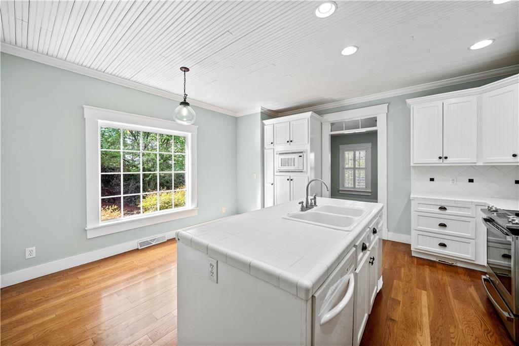 324 Etowah Drive, Cartersville, Georgia image 11